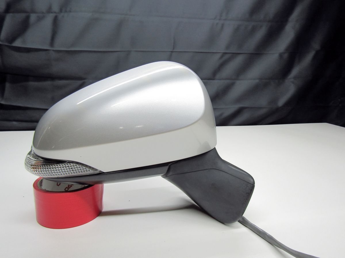 トヨタ 160 カローラフィールダー 前期 純正 右 ドアミラー 8P ZRE162G シルバー 1F7 87910-12J90 運転席側 E16 アクシオ