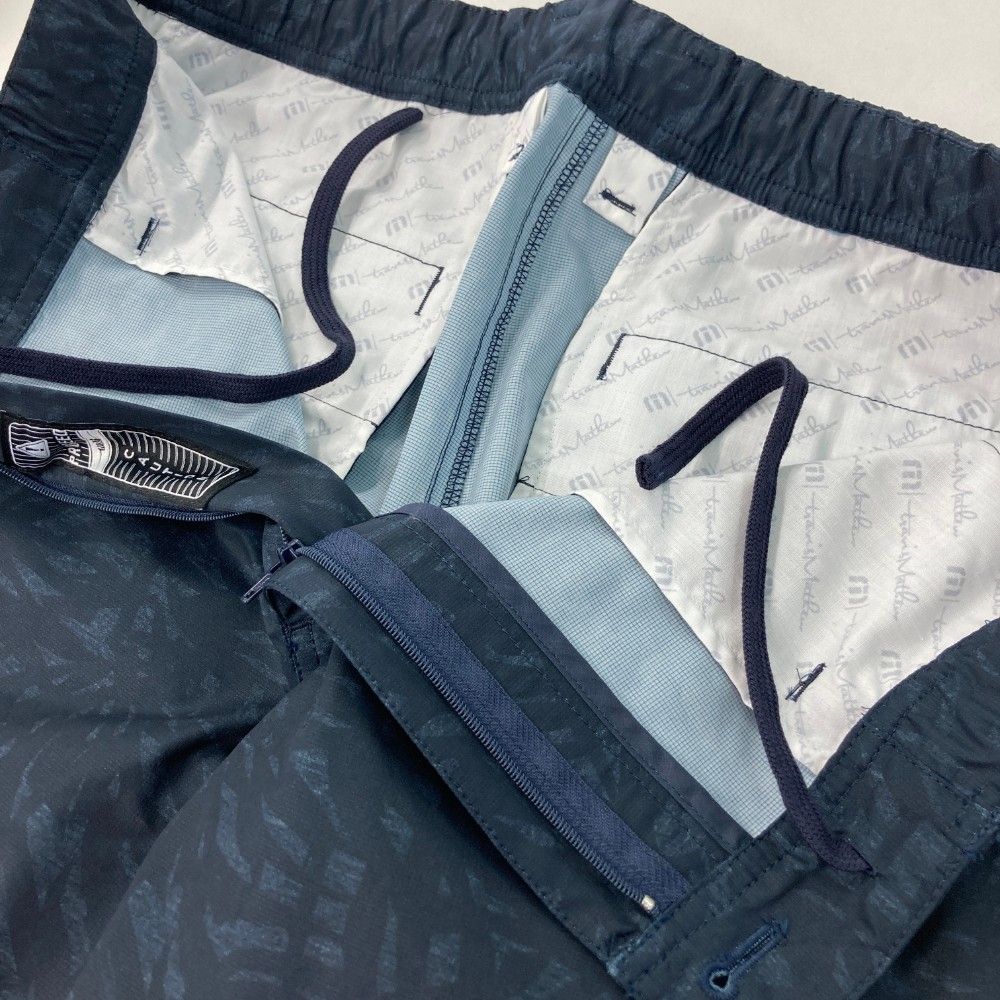 サイズ：XL TRAVIS MATHEW トラビスマシュー ロングパンツ 総柄