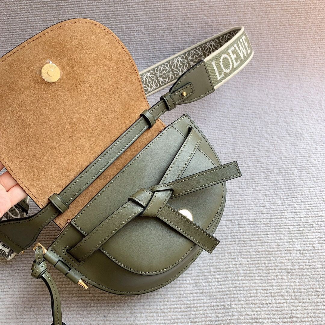 美品 ロエベLOEWE ゲートバッグ ショルダーバッグ