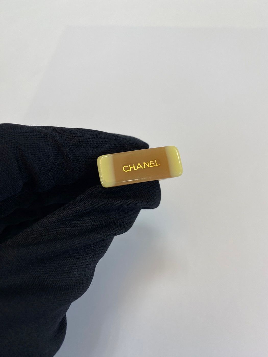 CHANEL プラスチック バンドリング 指輪 ベージュ 9552 CHANEL シャネル プラスチック バンドリング 指輪 ベージュ