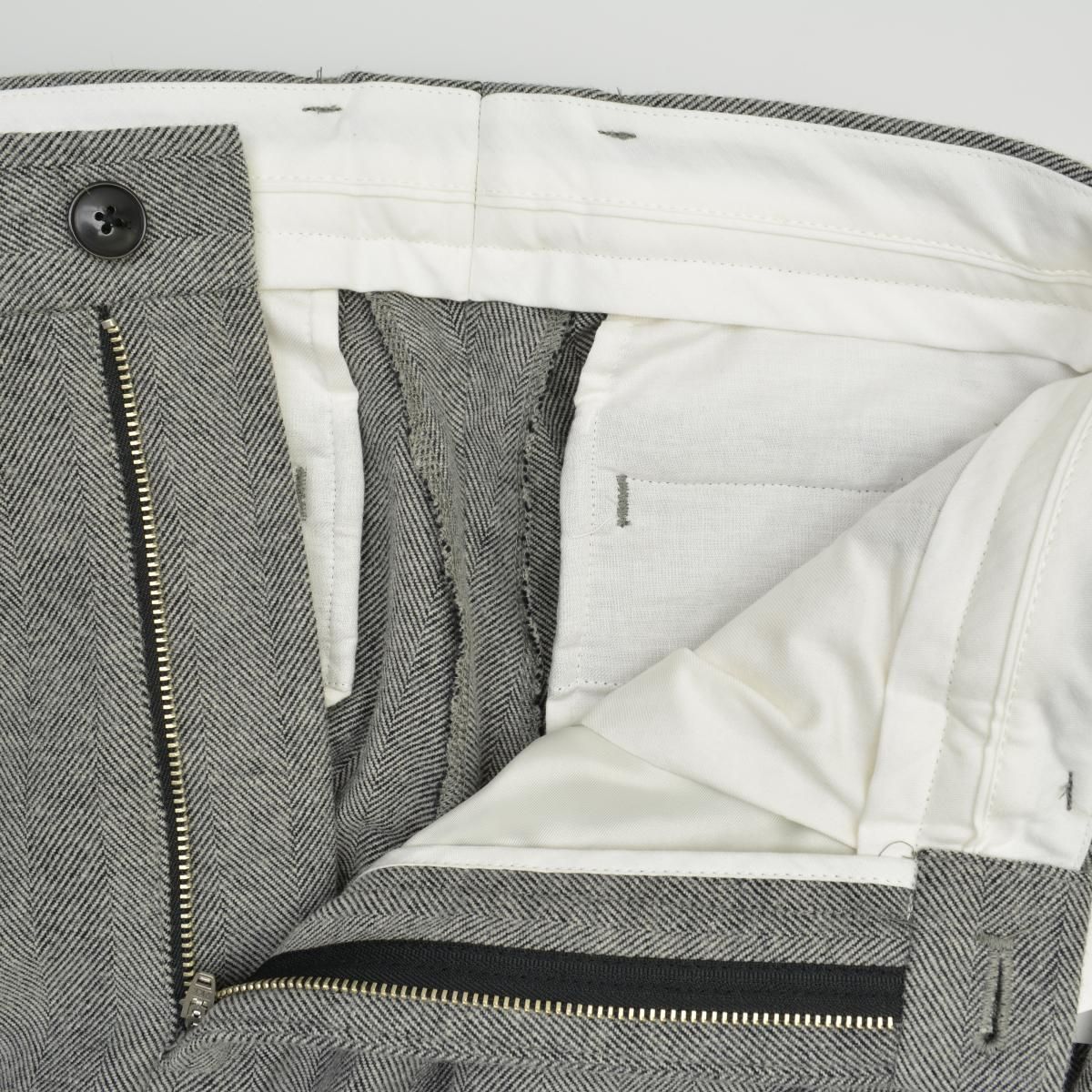SUMARI】S2204-50008 Herringbone Belted Slacks ヘリンボーン ベルテッド スラックスパンツ - メルカリ