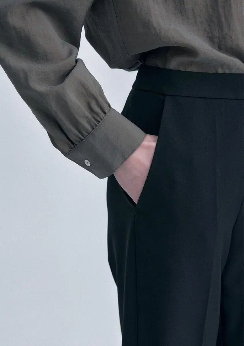 ORE オア Emma Slacks エマ スラックス 黒 DECORATOM_COM_BR