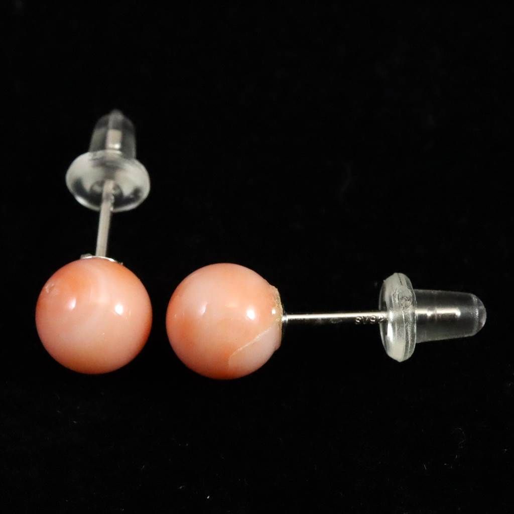 高知県産 天然 宝石珊瑚 桃色サンゴ 深海サンゴ 6.5mm ピアス1.08g 【榎本