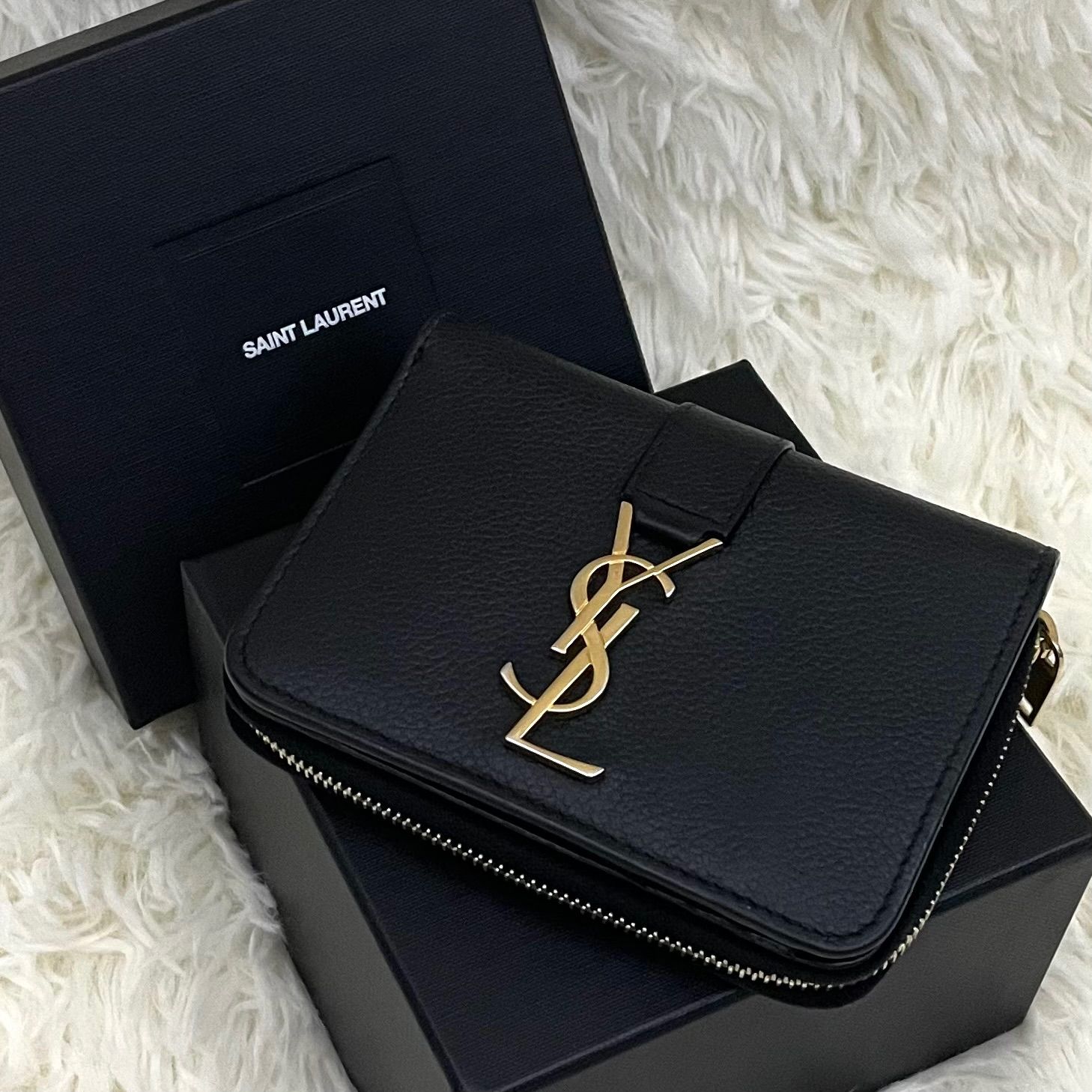 ✨美品✨　Yves Saint Laurent　ミニ財布　ベルト　YSL 折り linkvintage_574g5104749