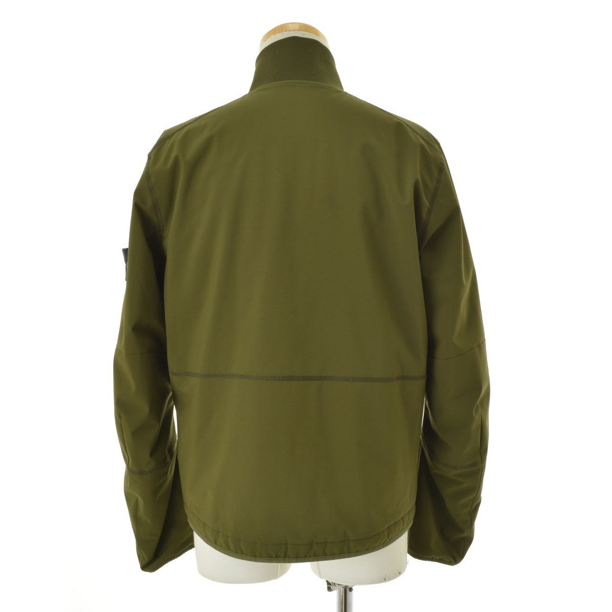 STONEISLAND】651543927 SOFT SHELL-R WITH PRIMALOFTR INSULATION 
