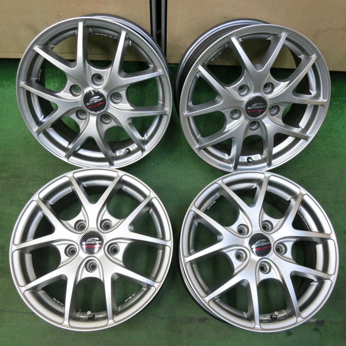 ATECH SCHNEIDER シュナイダー ホイール ダンロップスタッドレスタイヤ 