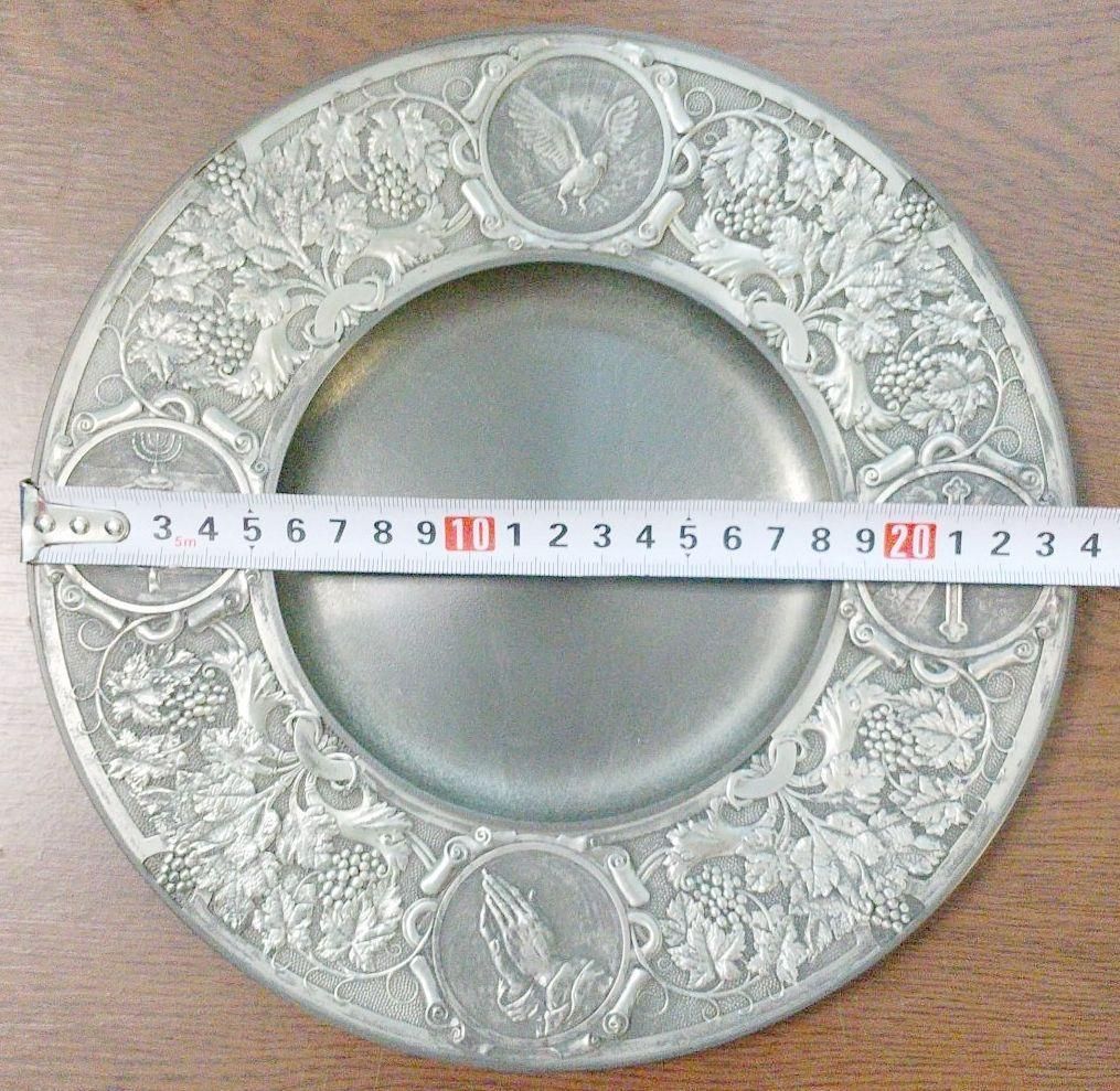 PEWTER 飾り皿  十字 聖書 キリスト 錫製 細密彫刻　ピューター PEWTER 飾り皿 十字 聖書 キリスト 錫製 細密彫刻 ピューター 【公式通販】