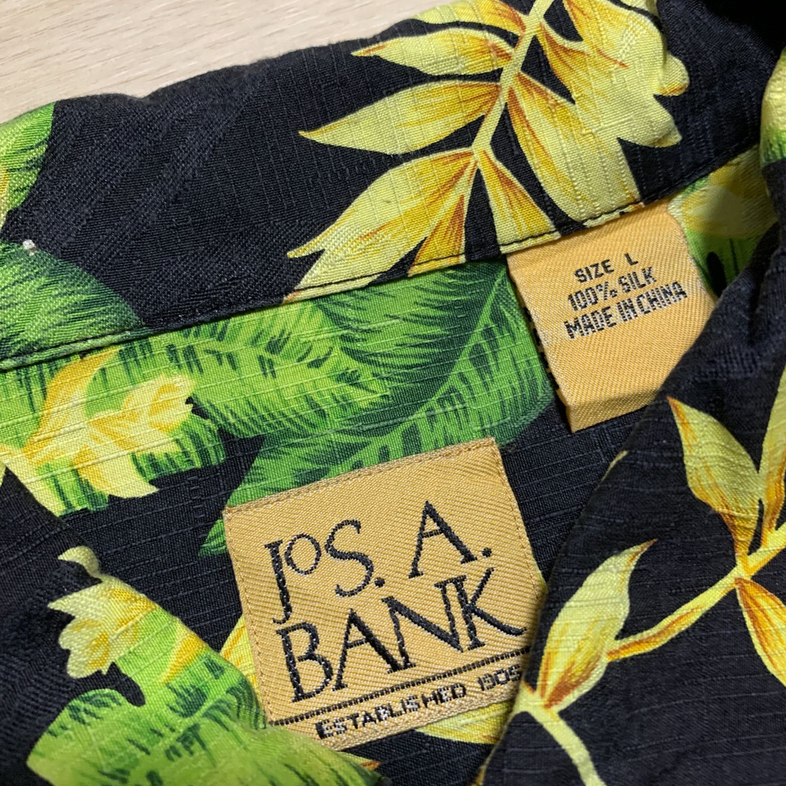 【SILK100%】Jos. A. Bank アロハシャツ 半袖 ブラック【メンズL】 JOS A BANK☆半袖シャツ，総柄，アロハ，サイズXL，90s，シルク - メルカリ