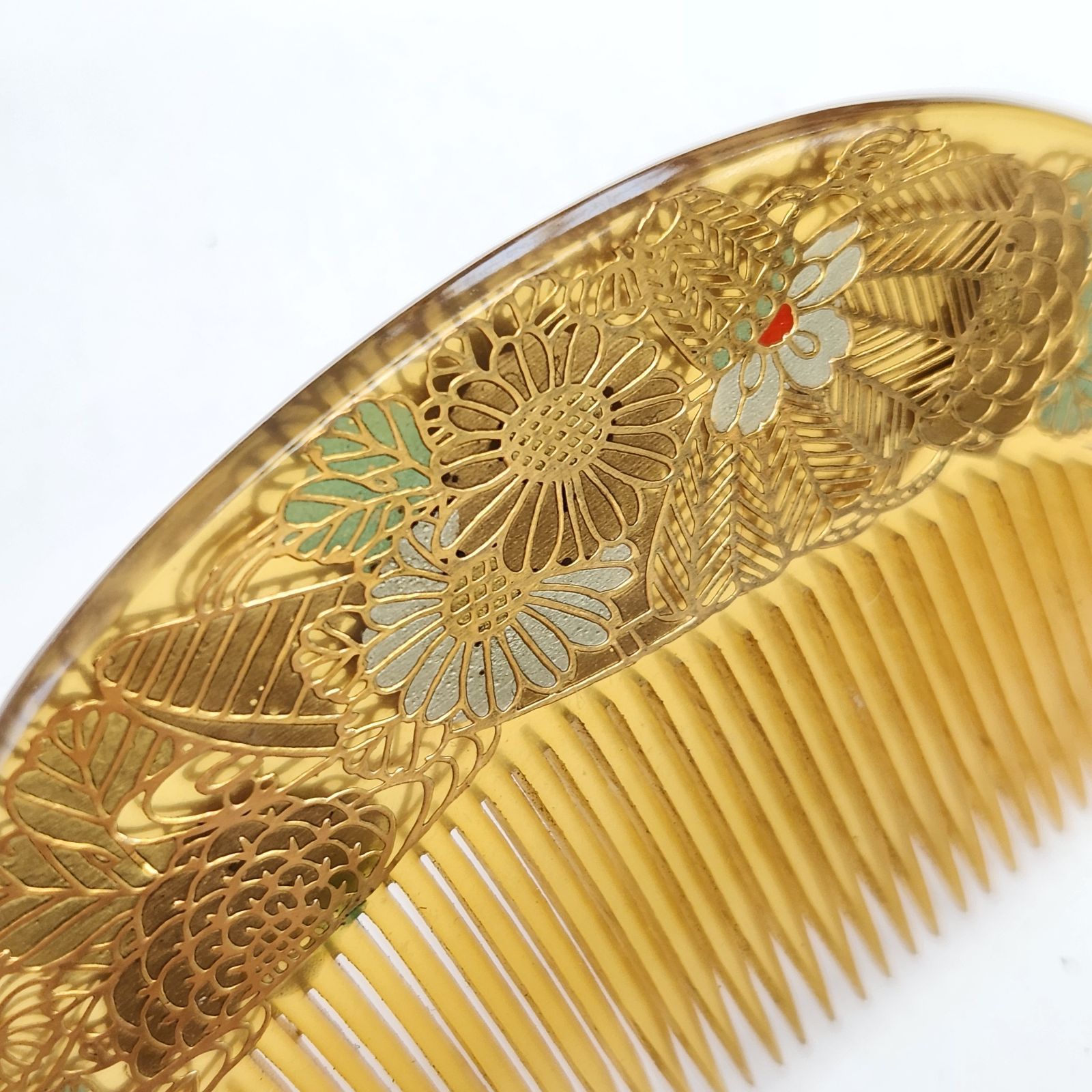 本べっ甲　櫛と笄（こうがい） 本鼈甲の櫛と笄(こうがい)