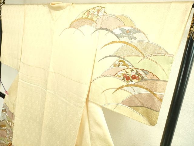 平和屋本店○極上 皇室献上作家 藤井寛 訪問着 駒刺繍 雪芝吉祥花文