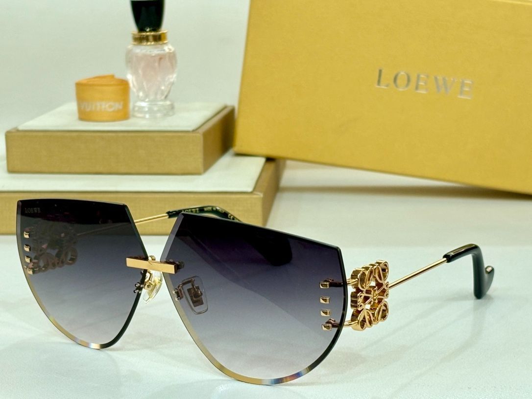 LOEWE ロエベ 新モデル フレームレス ファッションメガネ - メルカリ