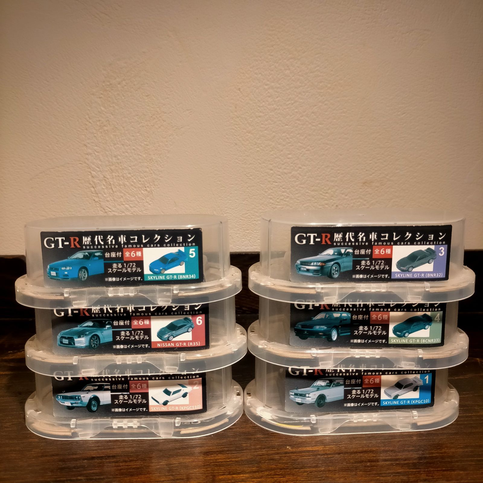 ★GT-R 歴代名車コレクション（全６種）ケース付き★ ☆GT-R 歴代名車コレクション（全6種）ケース付き☆ 缶