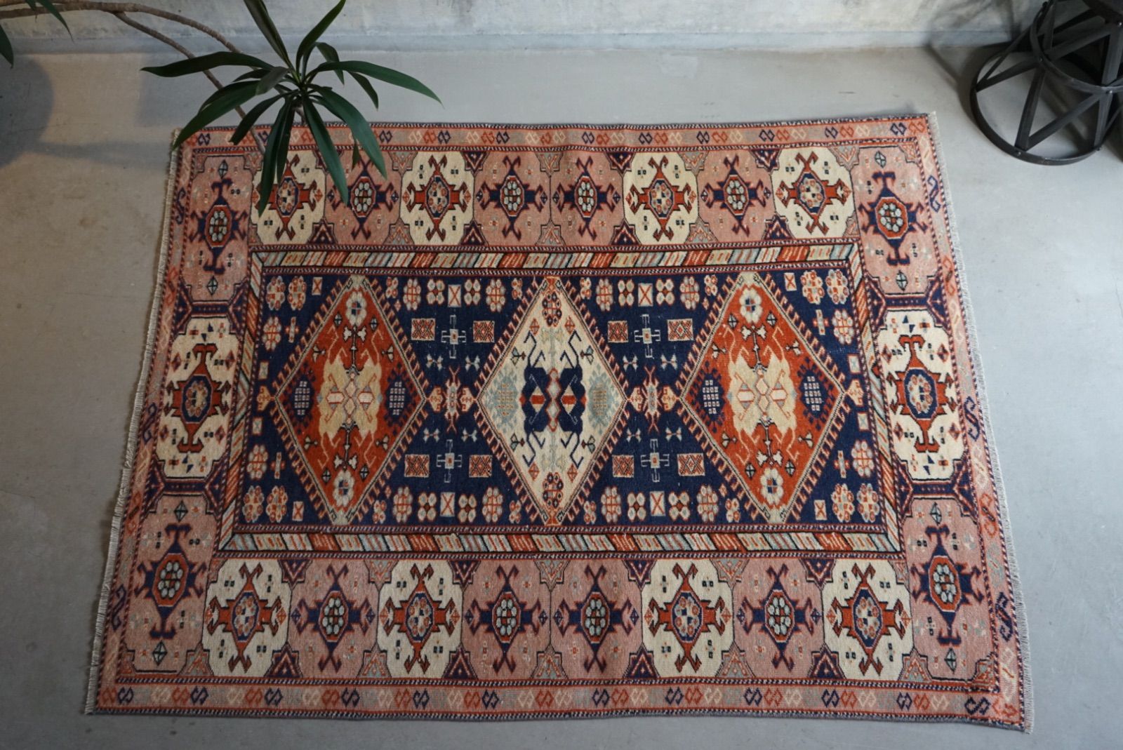 ヴィンテージラグ トルコ MILAS MUGLA 1940 -1950年代 174 × 130 cm