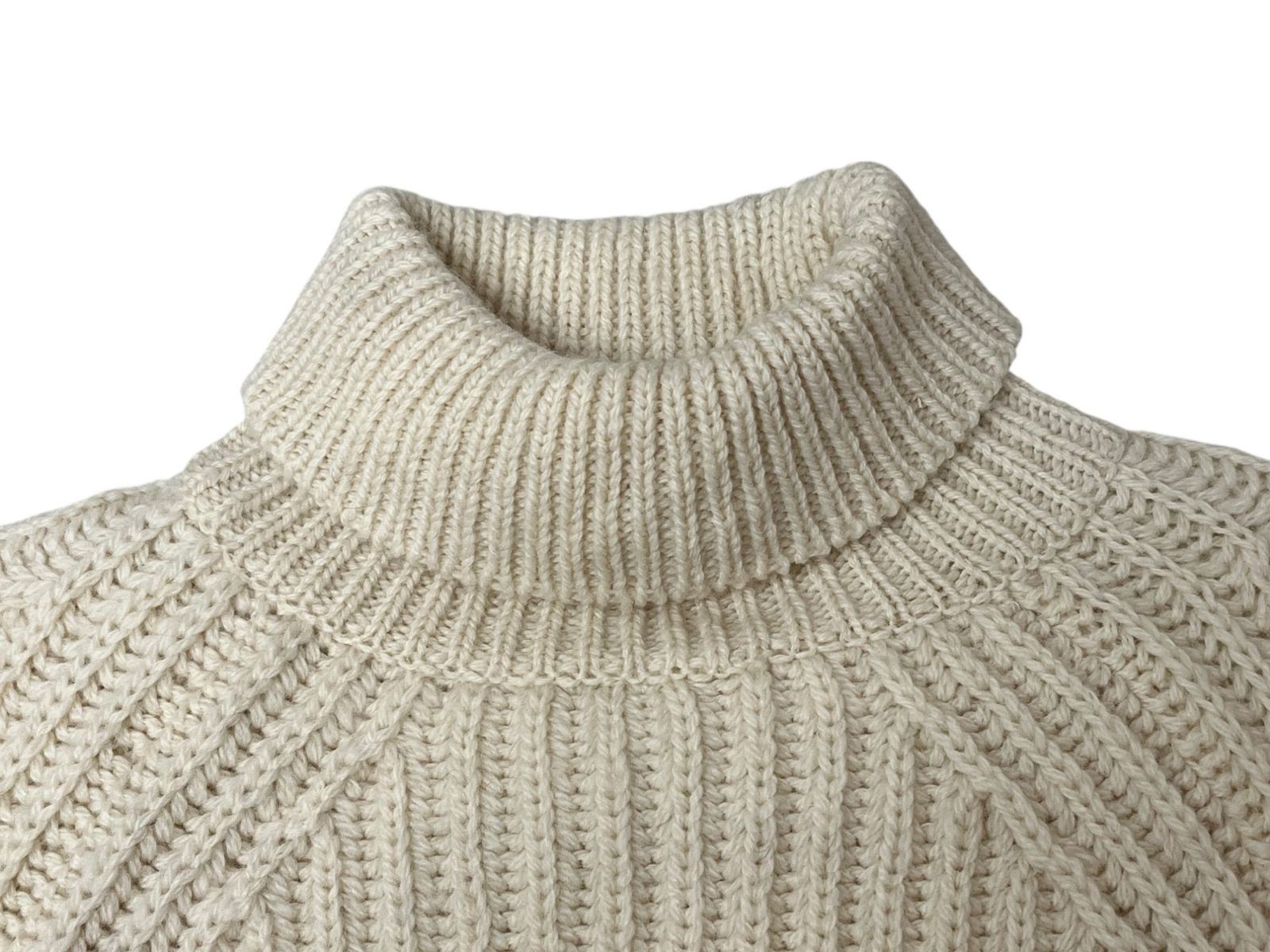 【美品】JOHN STERNER セーター Sサイズ ウール ホワイト JOHN STERNER セーター Sサイズ ウール ホワイト JOHN STERNER