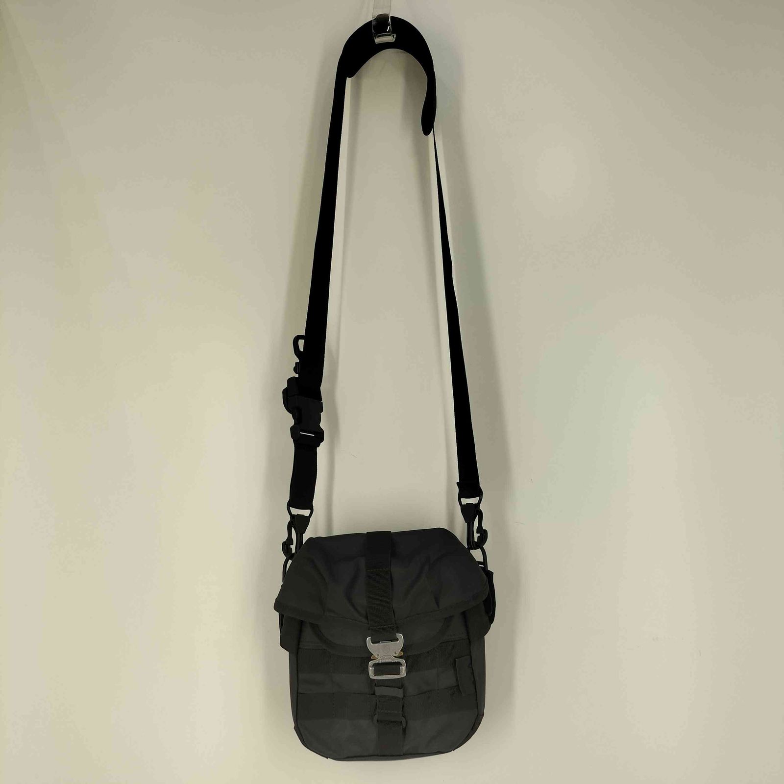 ⭐︎28日まで特価bagjack メッセンジャーバッグ lieu別注モデル ⭐︎28日まで特価bagjack メッセンジャーバッグ lieu別注モデル - メルカリ