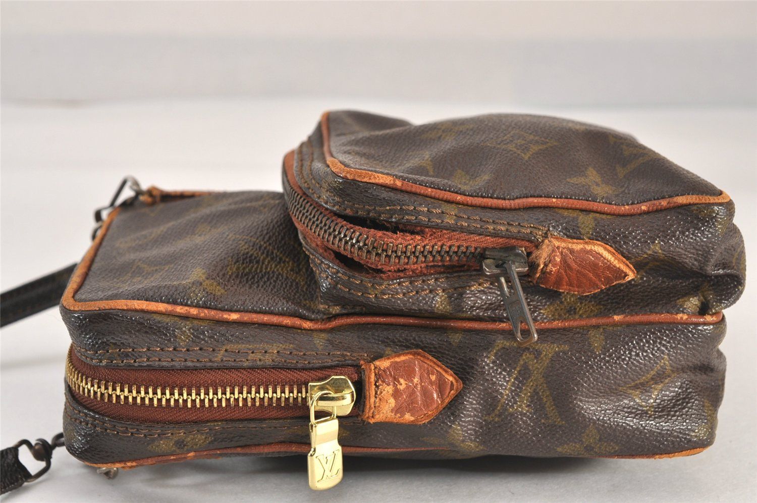 ルイヴィトン （モノグラム） アマゾン ショルダーバッグ Louis