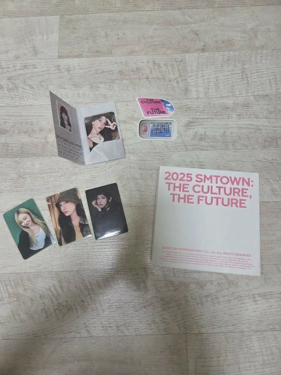 SMTOWN 2025 アルバム カリーナ バージョン おまけ フォトカード トレカ 3 腸