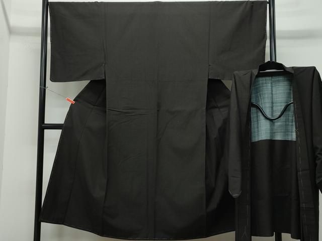 平和屋着物男性　紬　アンサンブル　鉄黒色　正絹　逸品　未使用　CAAL0994vf