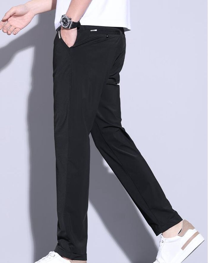 ストレートパンツ☆美品 美品 ヴァレンティノローマ ストレッチ  