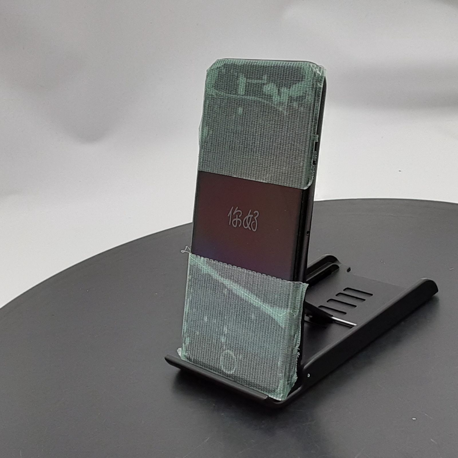 ☆ジャンク.液晶割れあり☆Apple iPhoneSE 第3世代 128GB ミッドナイト