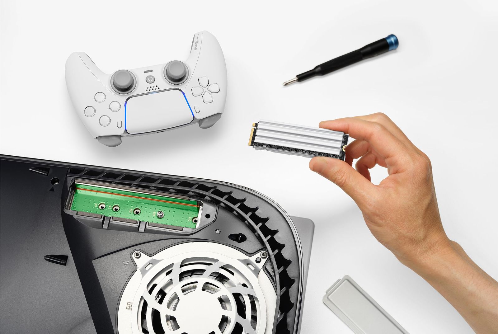 CORSAIR MP600 ELITE 2TB PCIe Gen4 x4 NVMe M.2 SSD PlayStation 5|PS5 適用 M.2 2280 フォームファクタ 薄型アルミニウム製ヒートシンク 高密度 3D TLC NAND ホワイト C CHRISTIANNAURATH_COM_BR