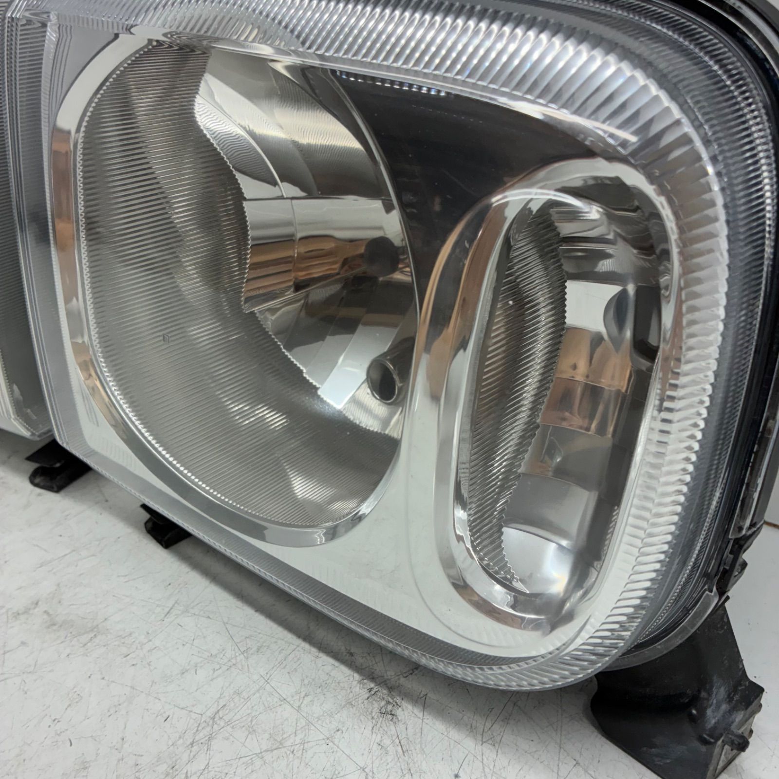 he21sラパン後期　ヘッドライト左右 ラパン スズキ HE21S SS L 後期 純正 丸目 ハロゲン ヘッド