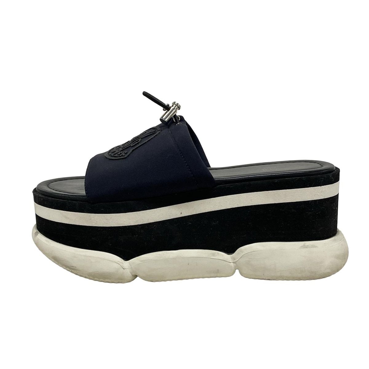 MONCLER(モンクレール) サンダル 37 レディース - 黒×白 レザー