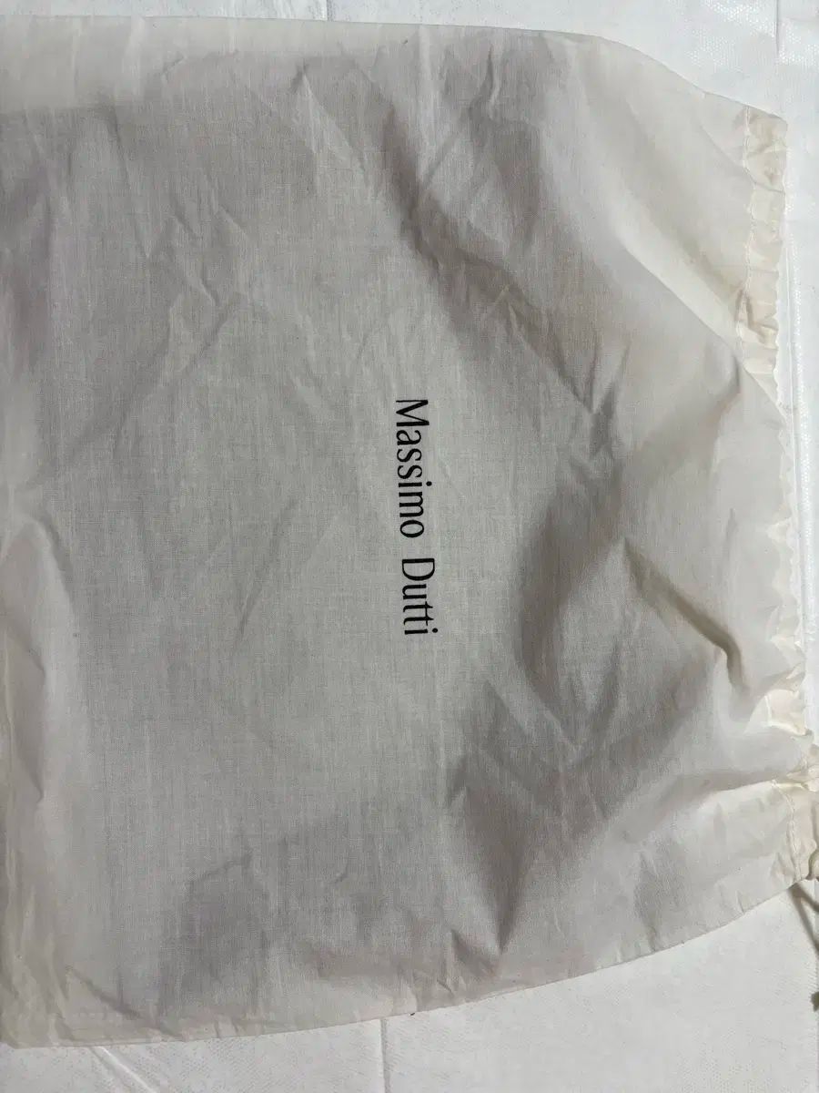 マッシモ ドゥッティ クラッチバッグ