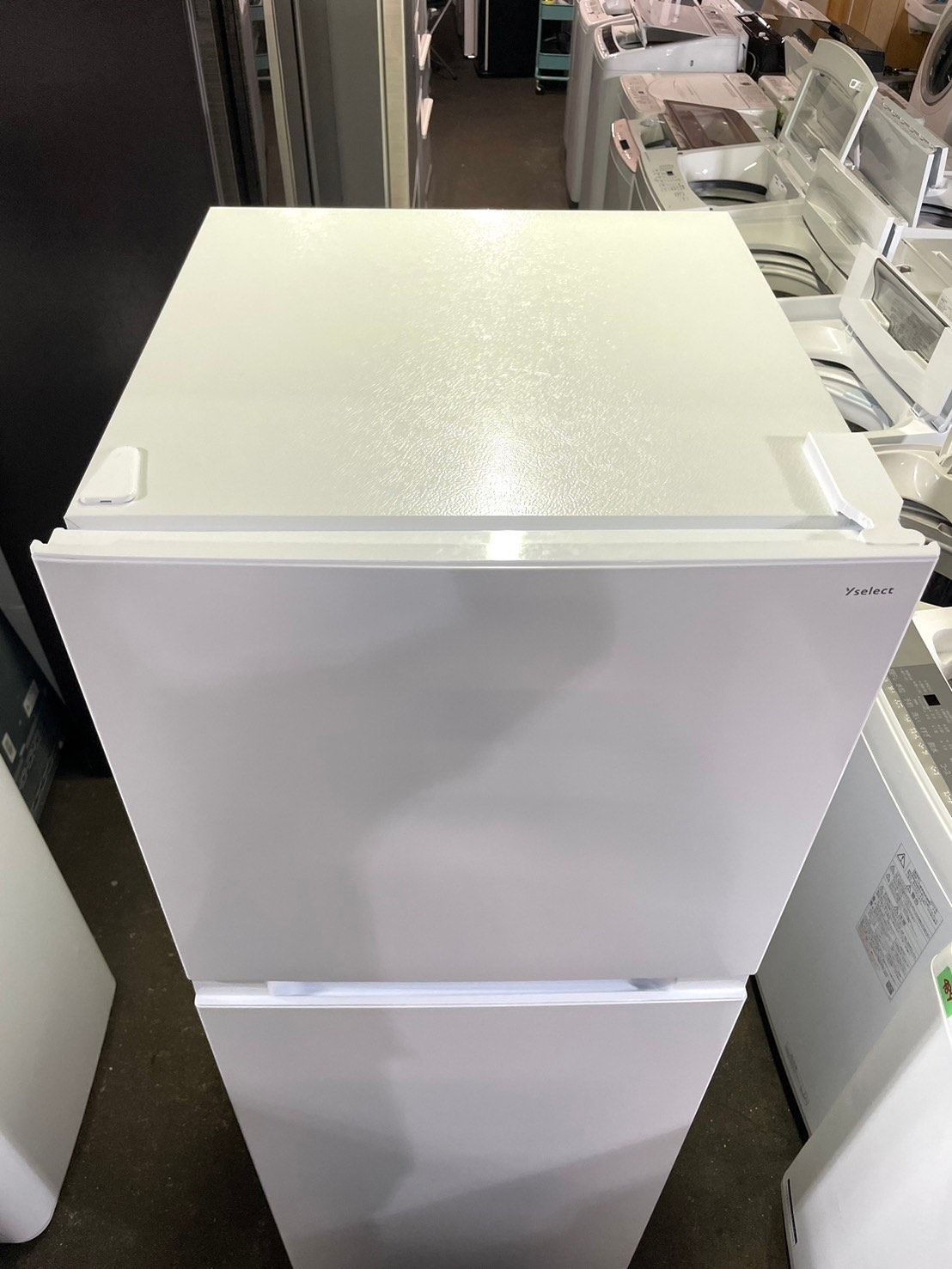 美品 高年式】大阪送料無料☆3か月保障付き☆冷蔵庫☆2023年☆ヤマダ