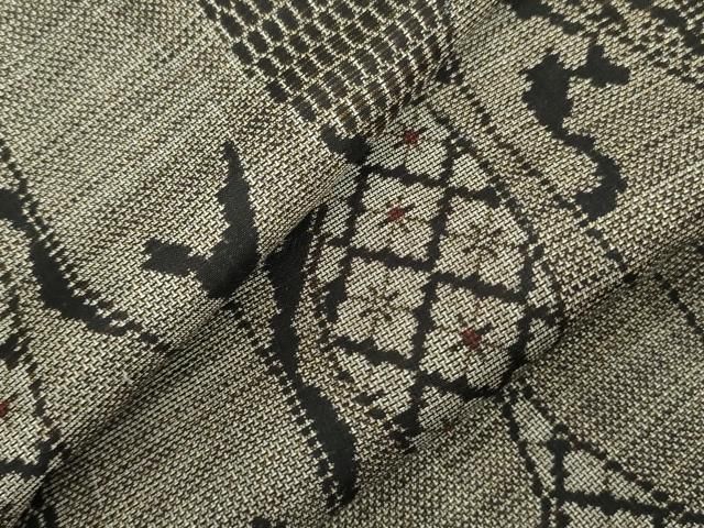 専用出品 イシキ当て付き バチ襟仕立て 2つ折りにしてメルカリ便発送 専用出品 イシキ当て付き バチ襟仕立て 2つ折りにしてメルカリ便