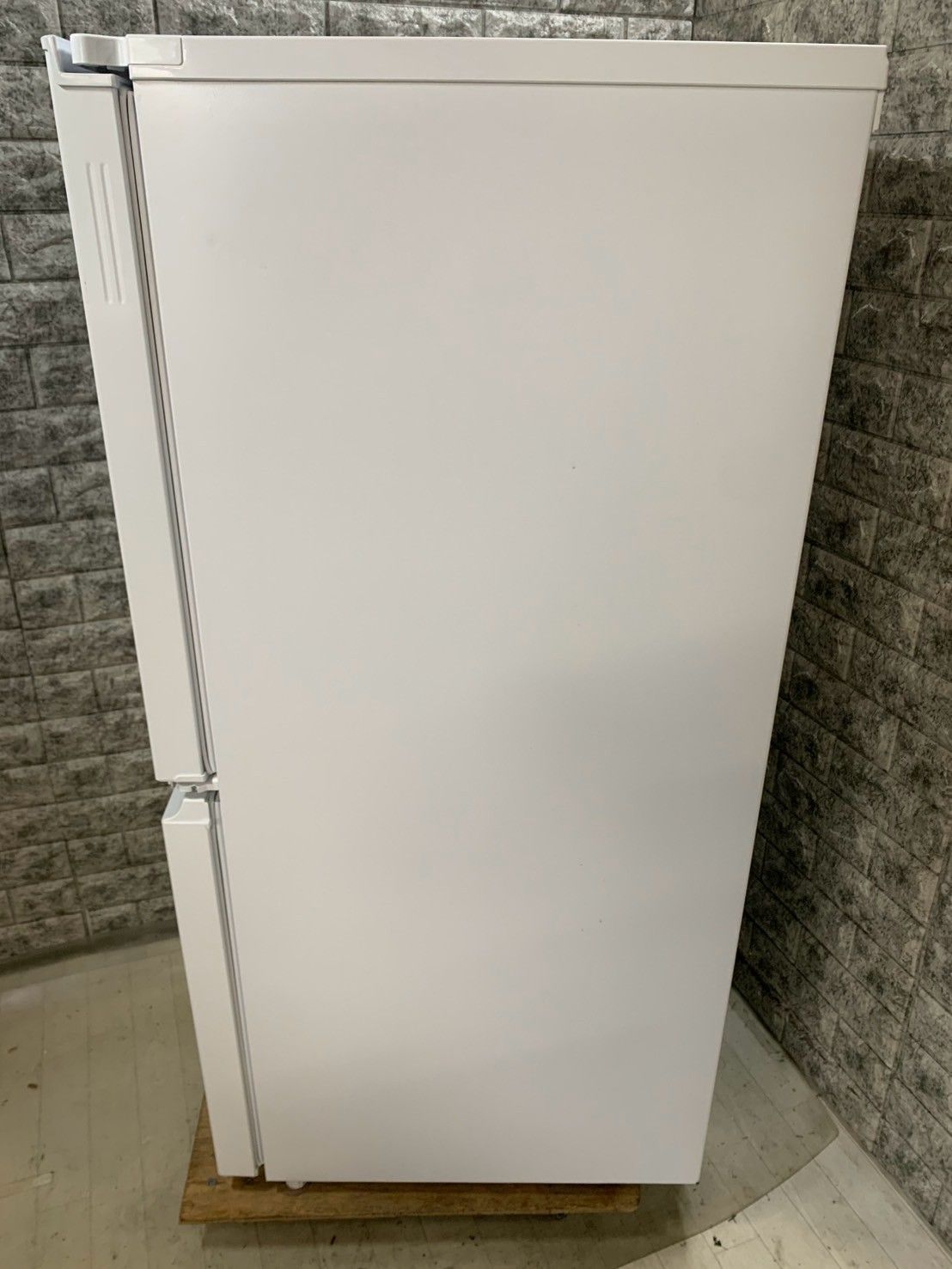 大阪送料無料☆3か月保障付き☆冷蔵庫☆シャープ☆2ドア☆2023年☆SJ