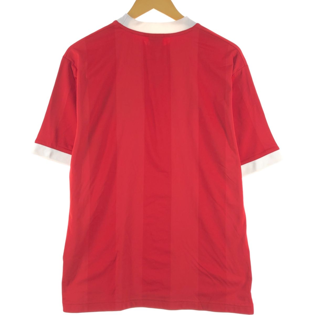 UMBRO マンチェスター・ユナイテッド 赤シャツ Lサイズ UMBRO マンチェスター・ユナイテッド 赤シャツ Lサイズ マンチェスター