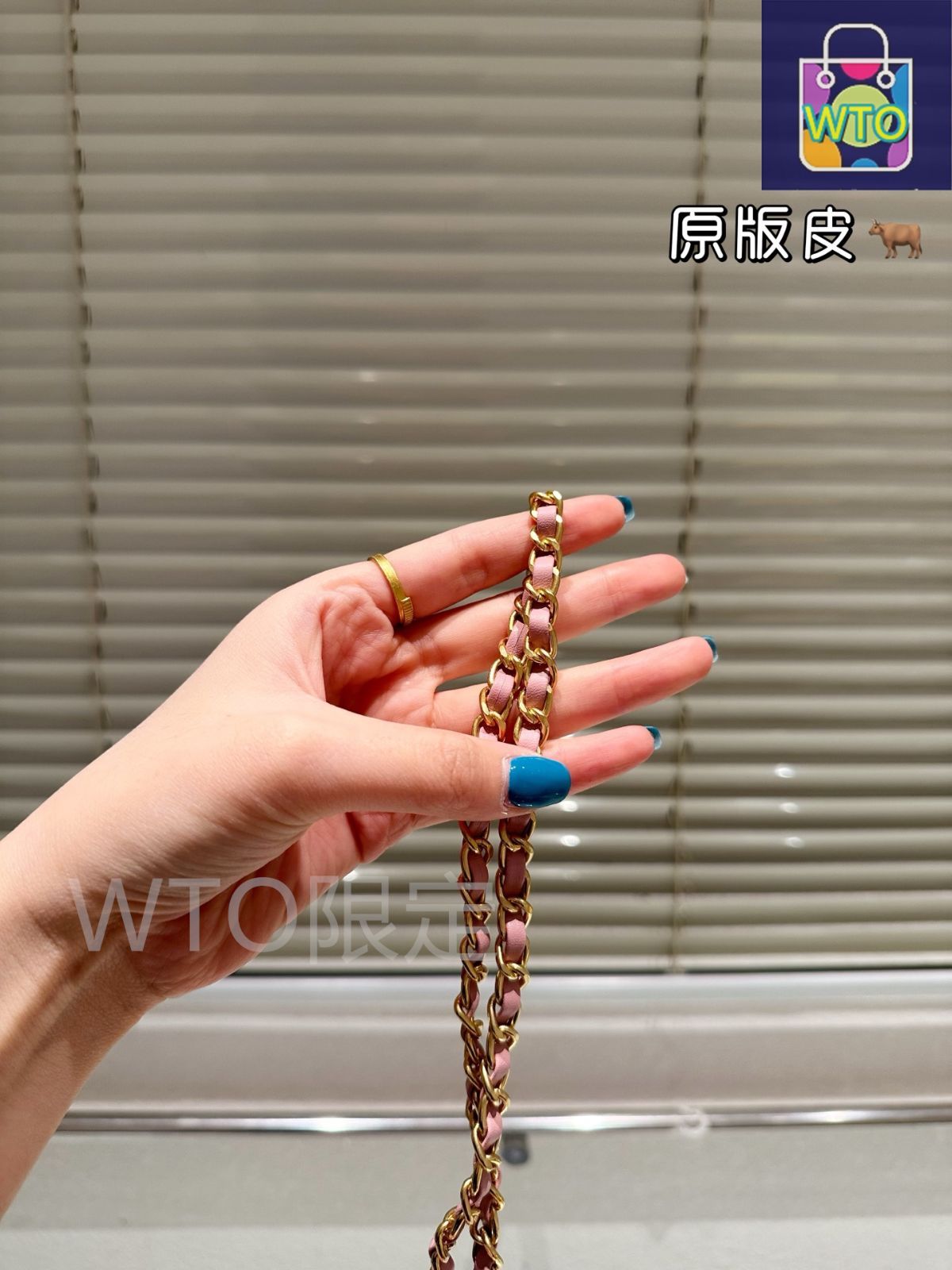 ⭐お値下げ！未使用！並行輸入品チェーンミニバッグ⭐CHANEL好きにも斜めがけ⭐ シャネルの可愛いミニバッグ/A70657には何が入るのか!?チェーン