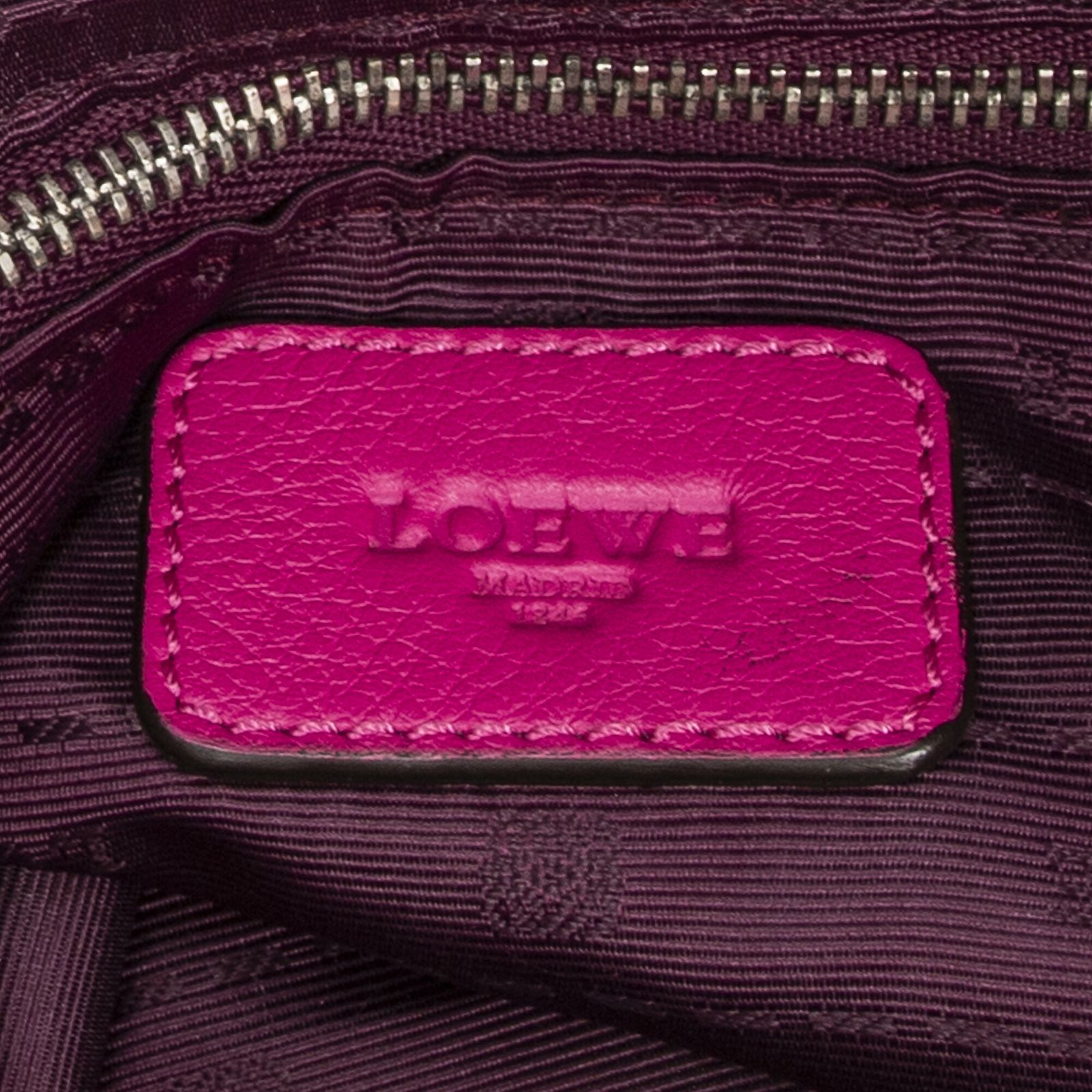 ロエベロゴボストンフューシャピンクグレインカーフスキンレザーA