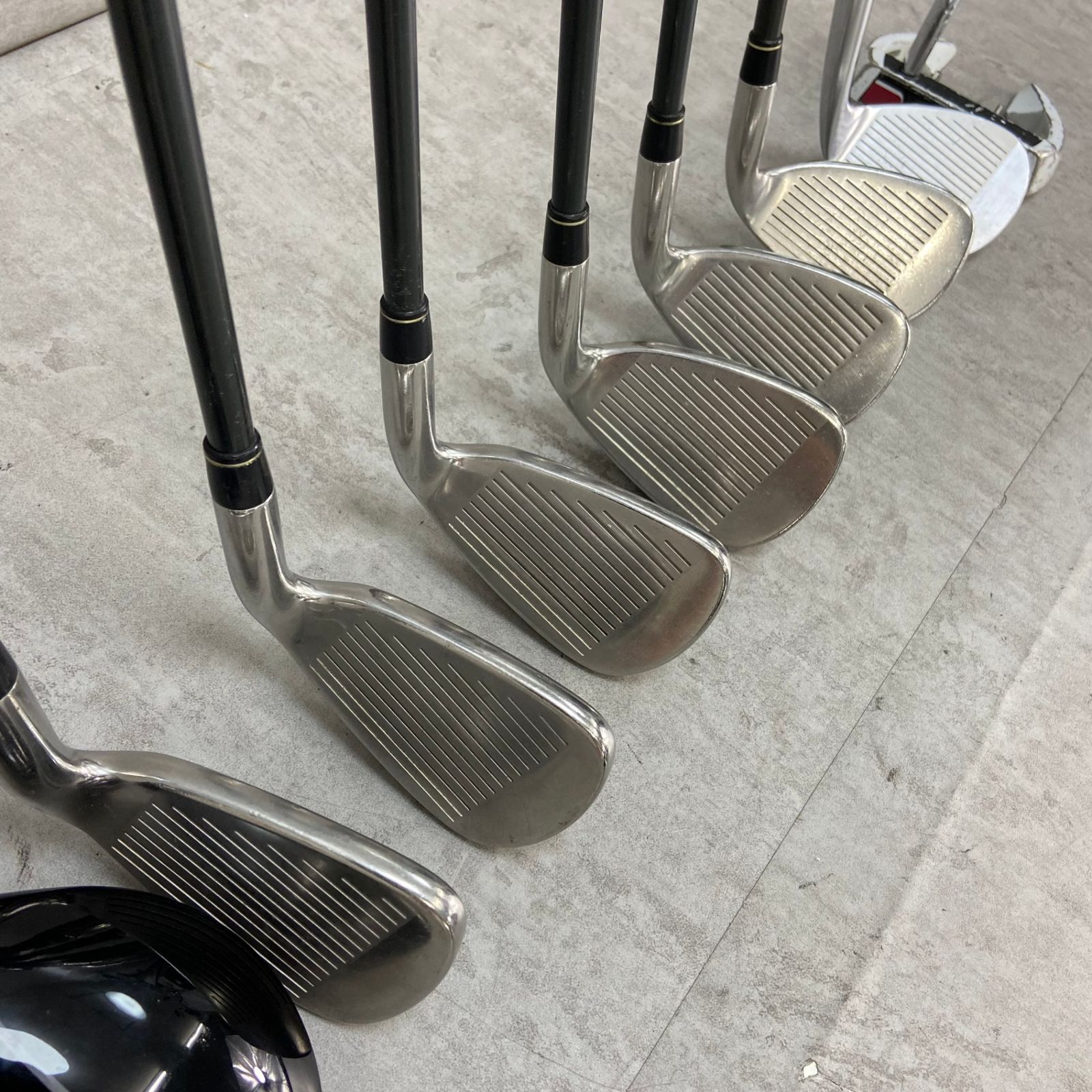 レフティー　テーラーメイド　メンズゴルフ11本セット　左利き用　キャディバッグ TaylorMade - レフティー TaylorMade テーラーメイド メンズ
