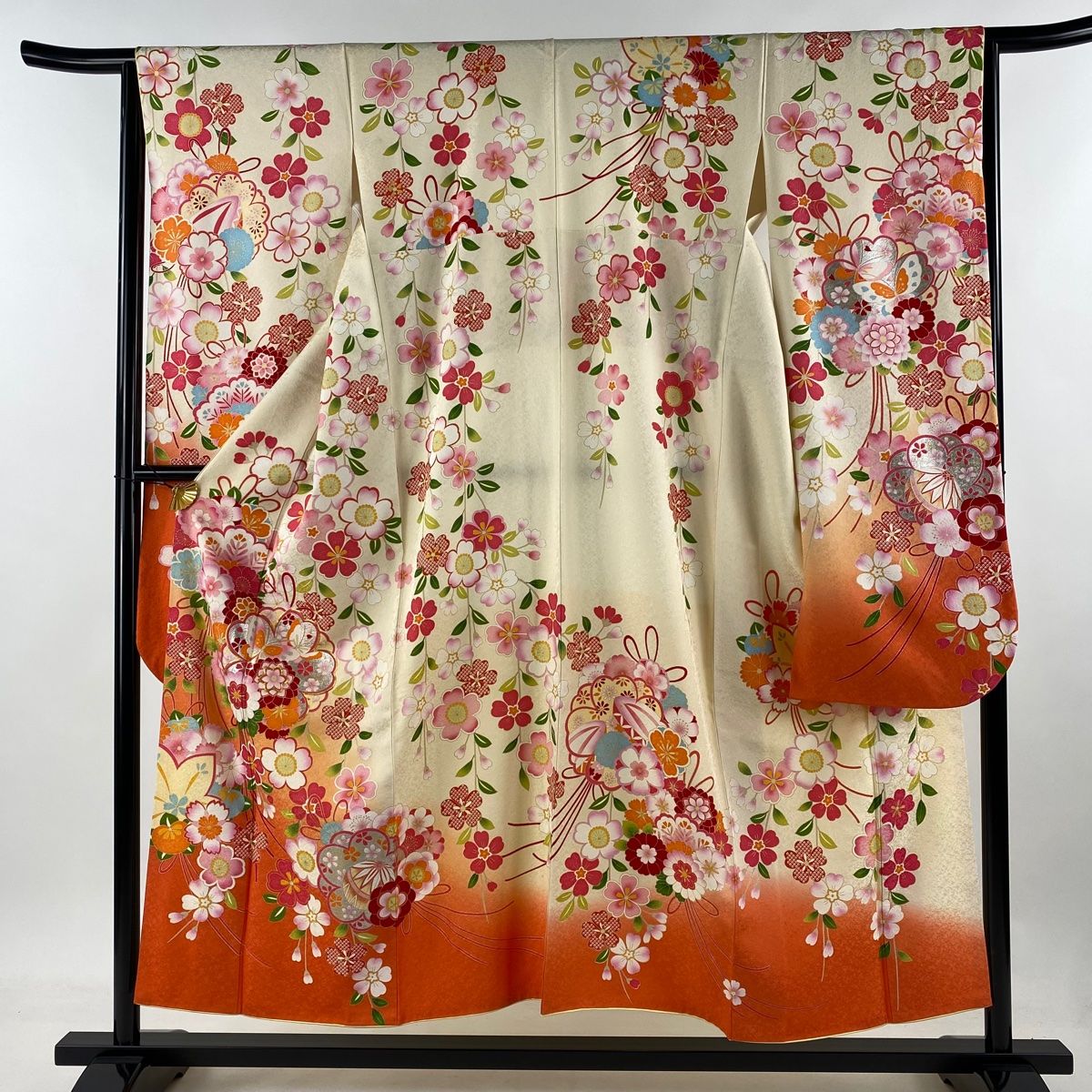 振袖 身丈153cm 裄丈64cm M 袷 桜 手毬 銀通し 銀彩 クリーム 正絹