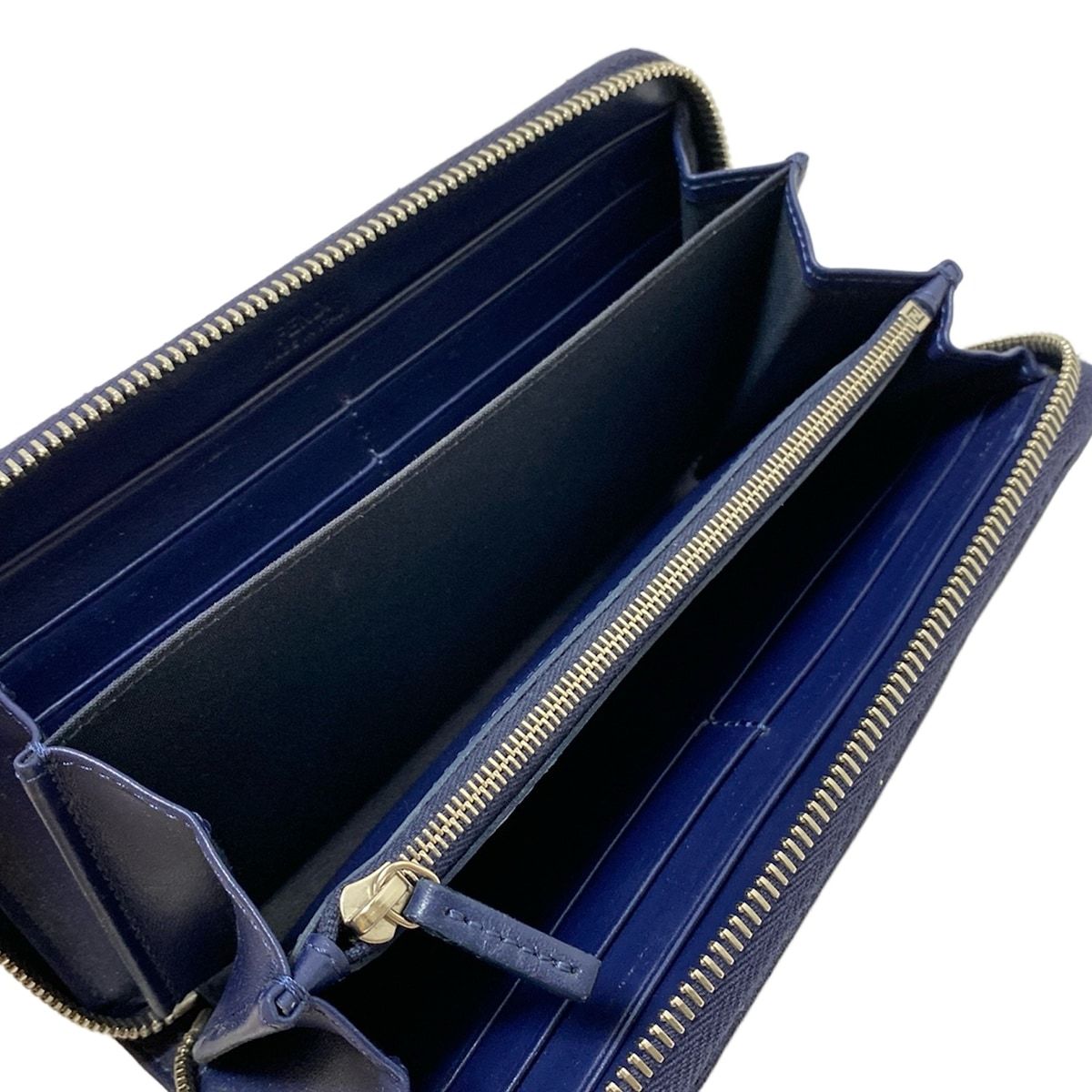 フェンディ 長財布