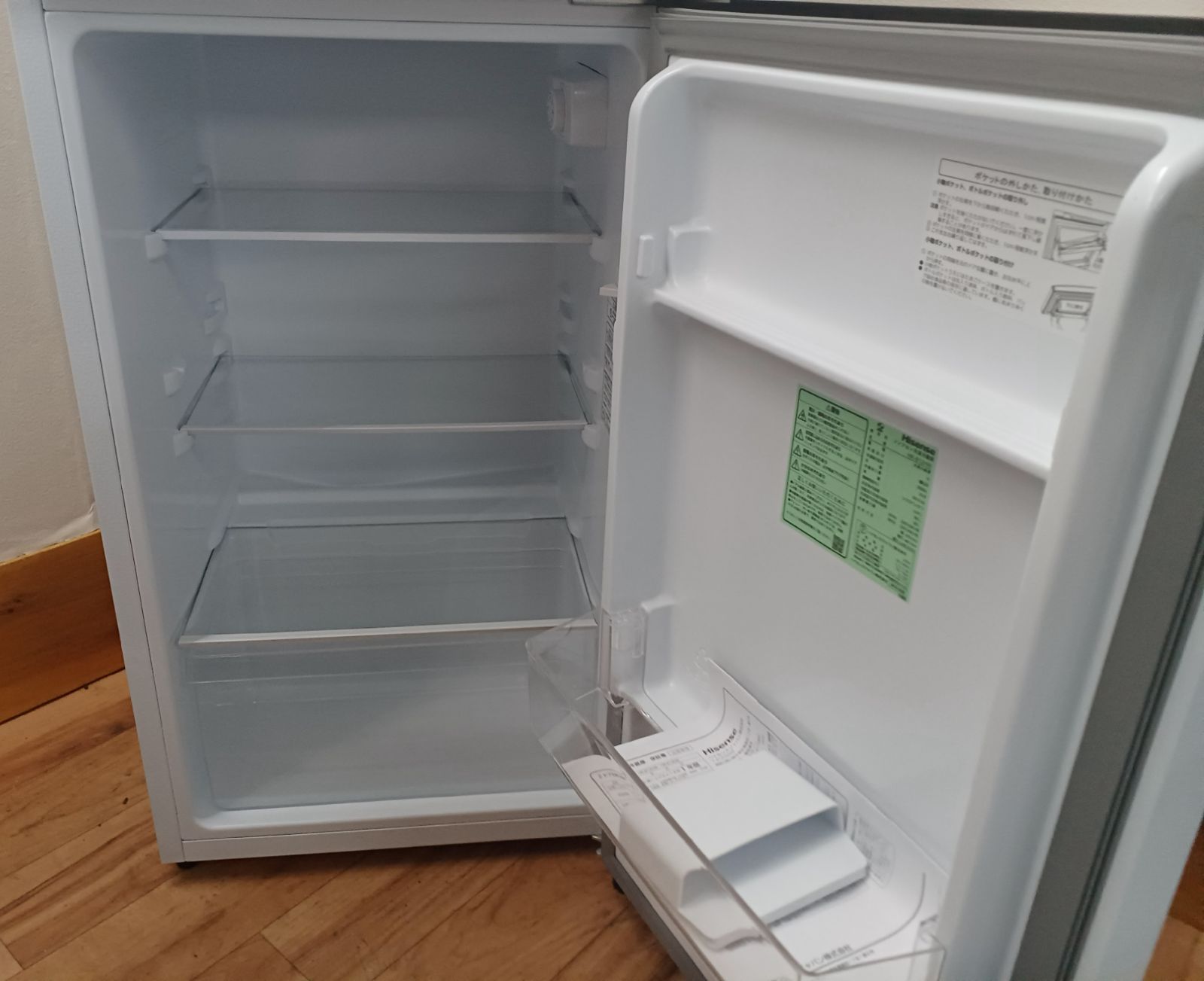 ☆リユースのサカイ横浜南店☆YM1506 Hisense 冷蔵庫 HR-B12HW 124L 23
