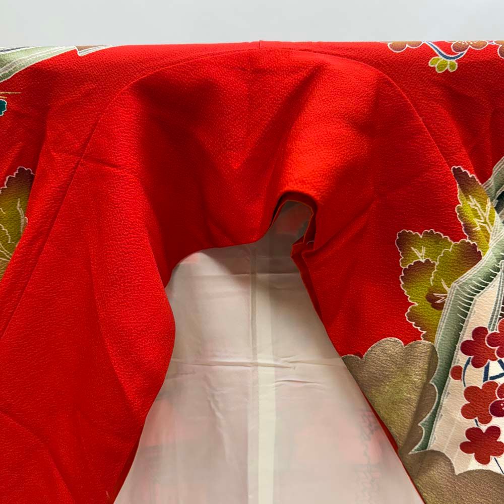 本振袖 引き振袖 正絹 赤 花柄 古典 刺繍 結婚式 裄64.2cm B