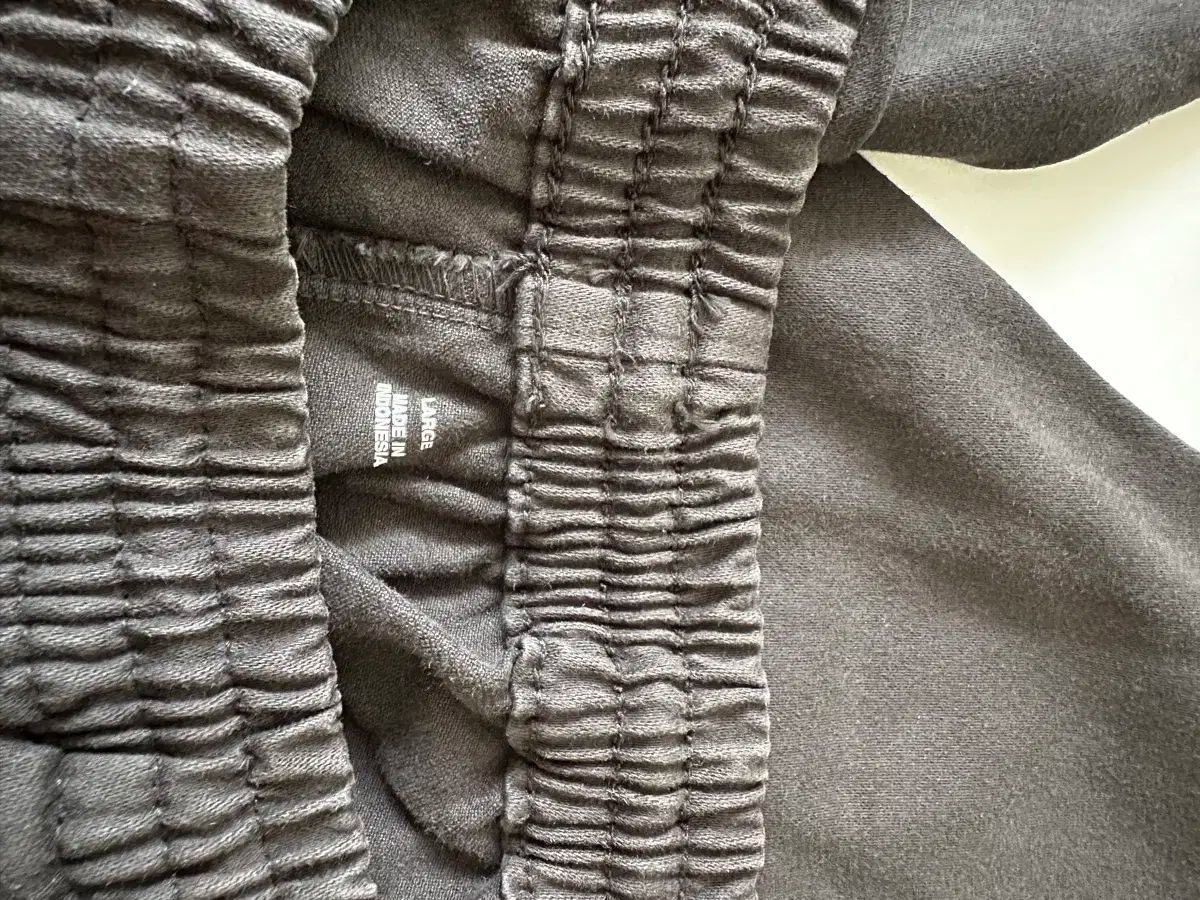 YEEZY GAP(イージーギャップ) サテン カーゴ 黒 L yeezy YZY GAP