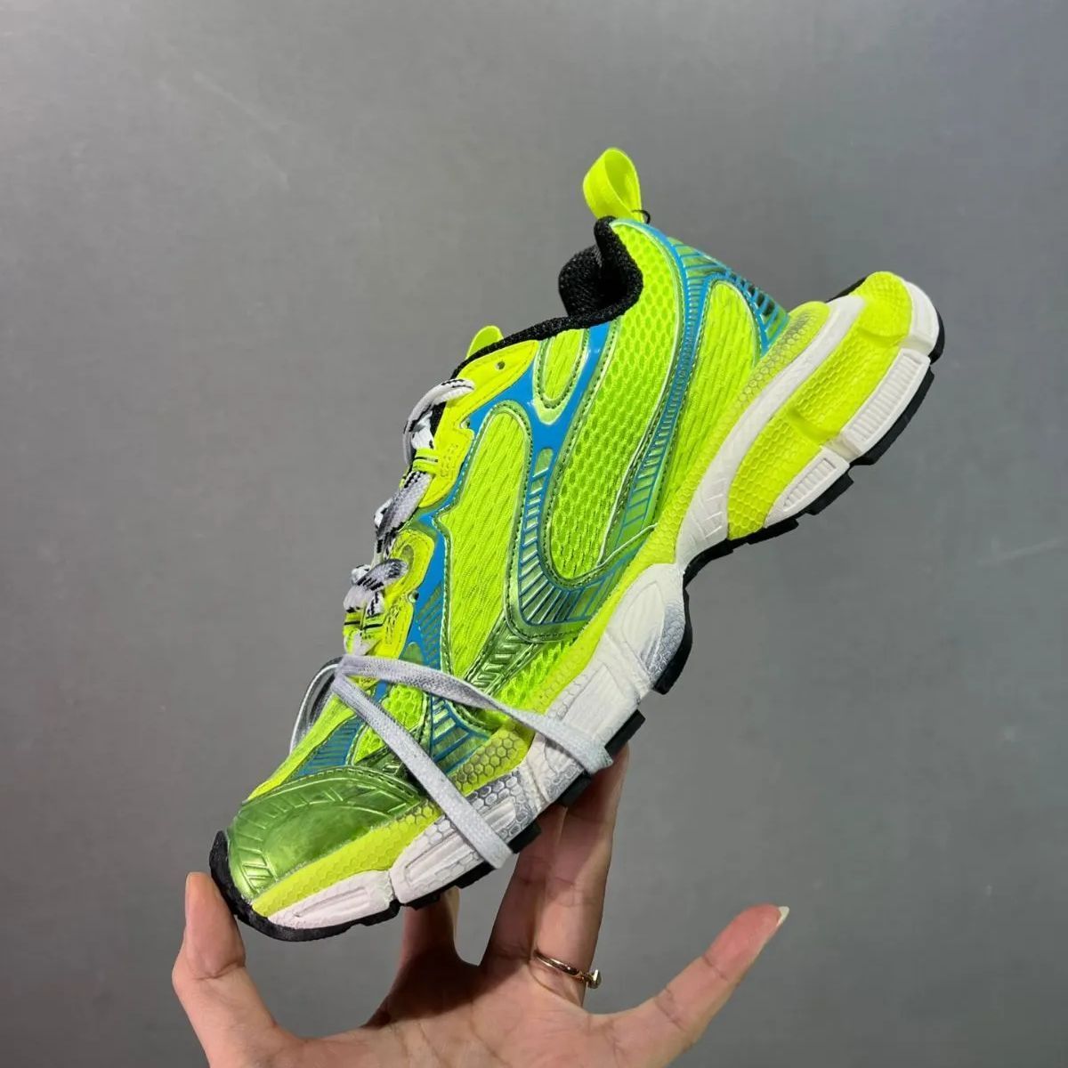 Nike シルバーシューズ 27.0cm Balenciaga（バレンシアガ） 3XL メッシュとポリウレタンで