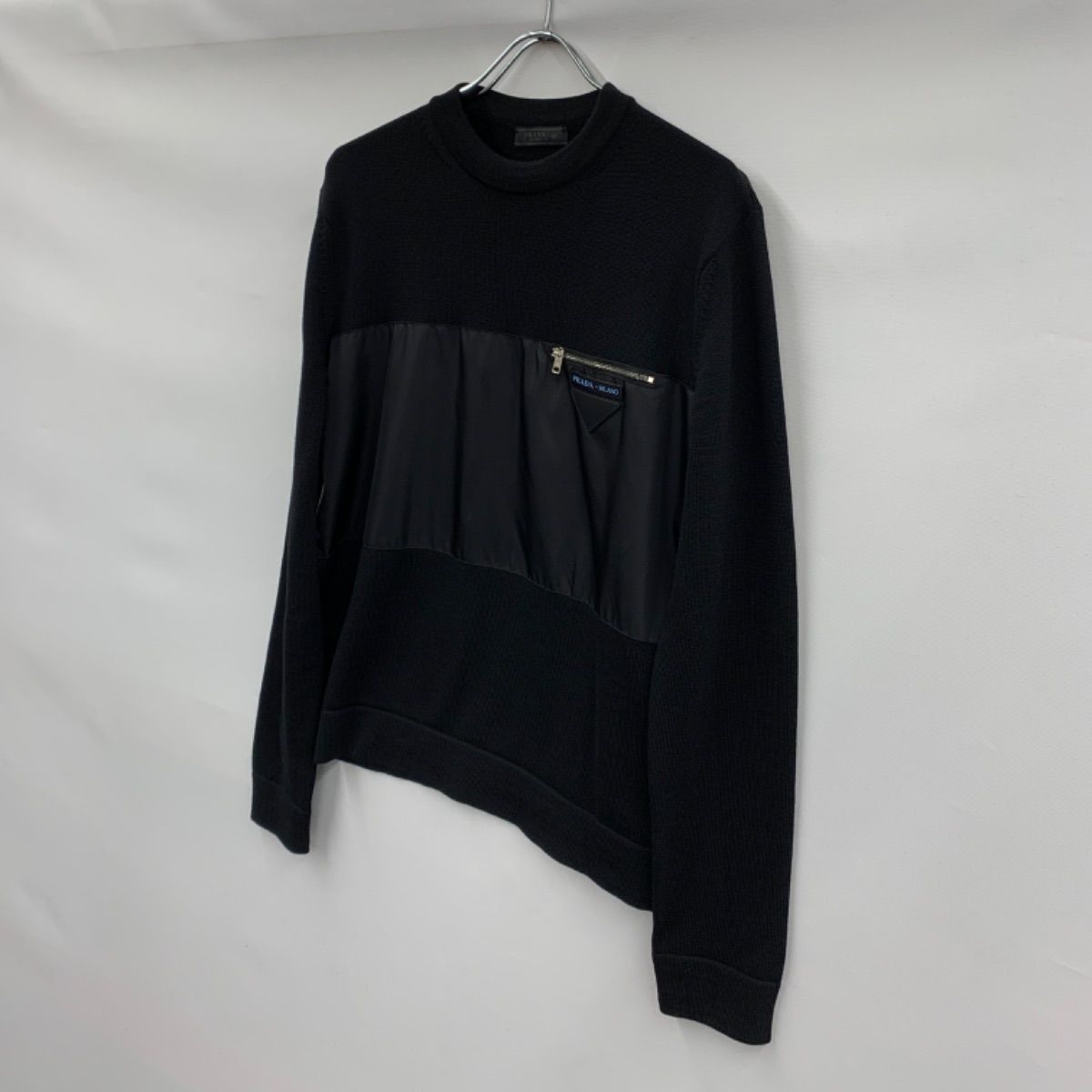 PRADA プラダ レザー三角ロゴプレート付き ナイロン切り替えニット  