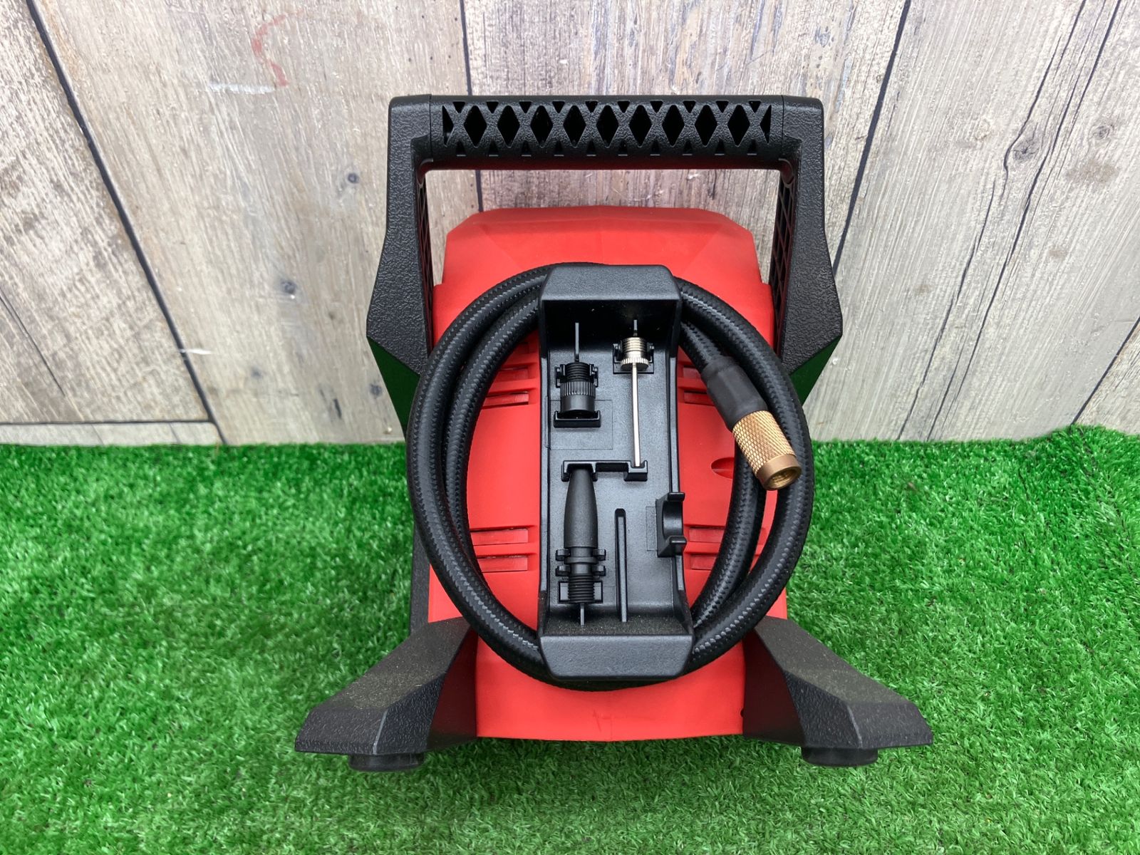 最大圧力 8.27BAR