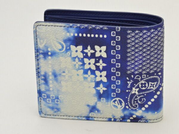 LOUIS VUITTON 2つ折り 財布 M81404 バンダナ 青 LOUIS VUITTON 2つ折り 財布 M81404 バンダナ 青 LOUIS VUITTON 2