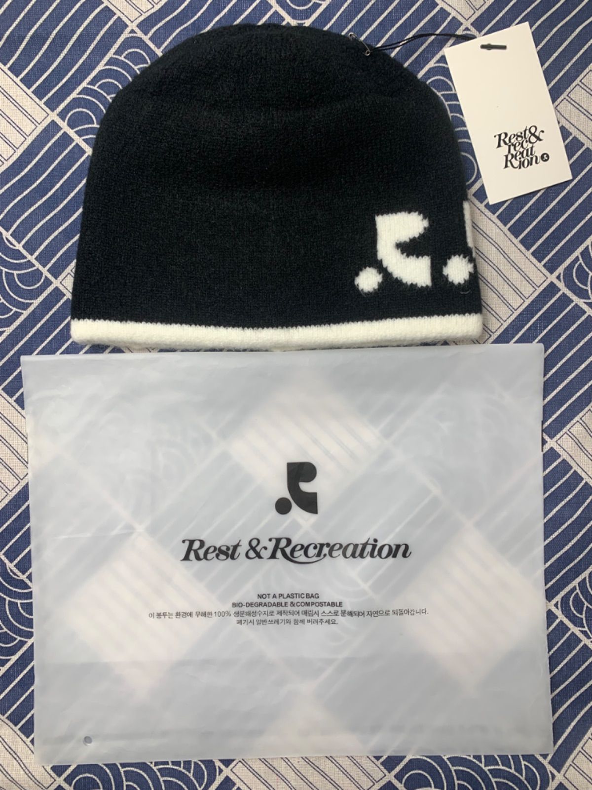 最安値】REST&RECREATION ビーニー ニット帽 匿名配送 - メルカリ