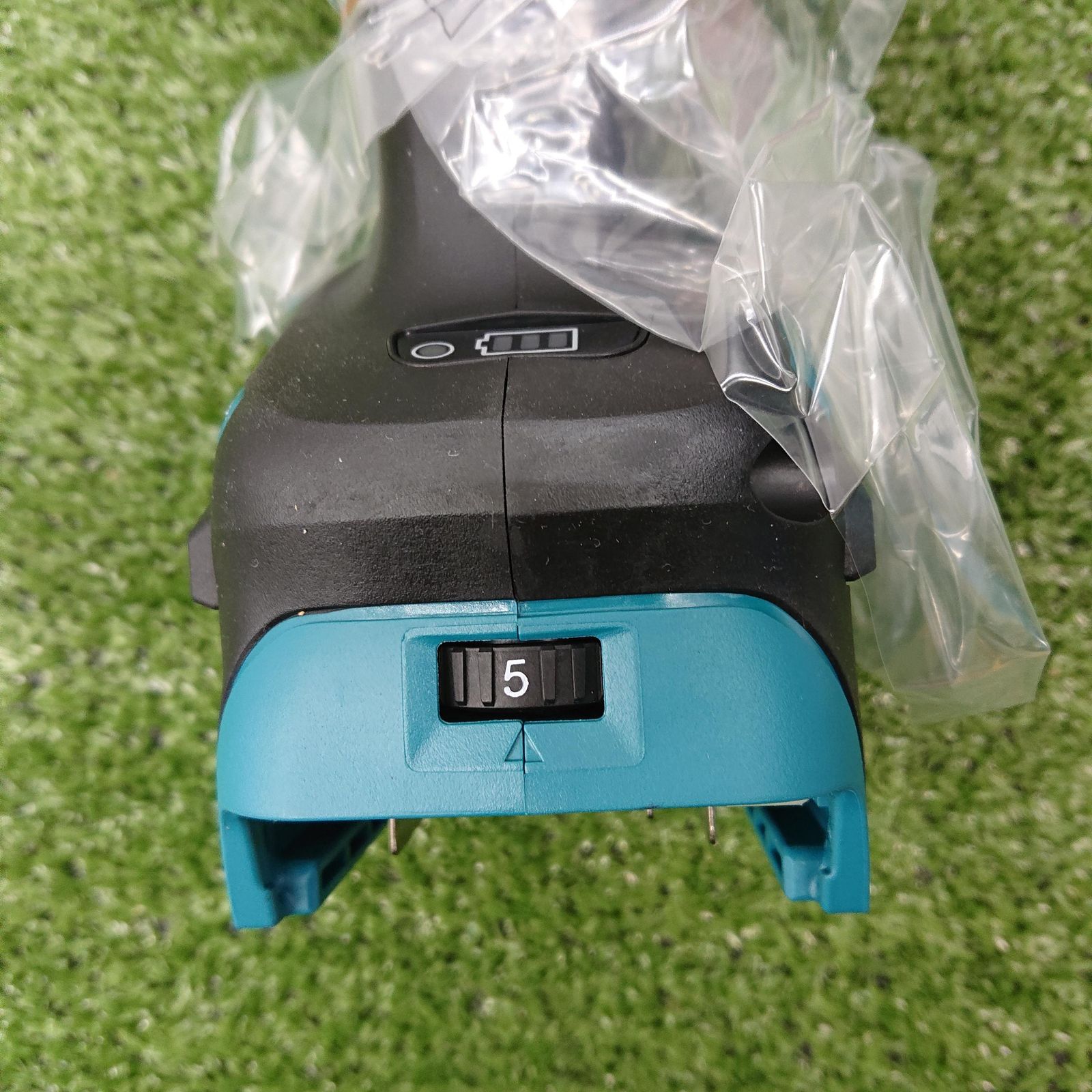 マキタ GA412DRGX 100mm充電式ディスクグラインダ 18V フルセット 3985 HRDEVELOPMENT_JP