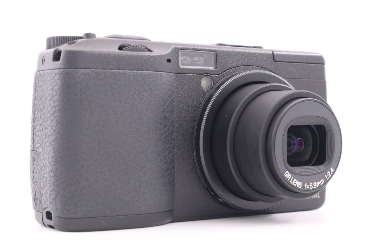 RICOH GR DIGITAL 初代 付属品付き リコー デジタルカメラ 中古 RICOH GR DIGITAL 初代 付属品付き リコー デジタルカメラ 中古