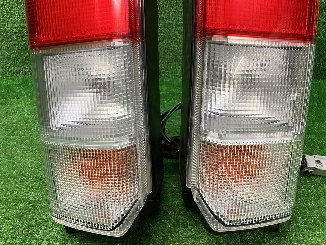 ホンダ HM1⁄2 バモス 前期 テールレンズ左右 220-22338 241126226