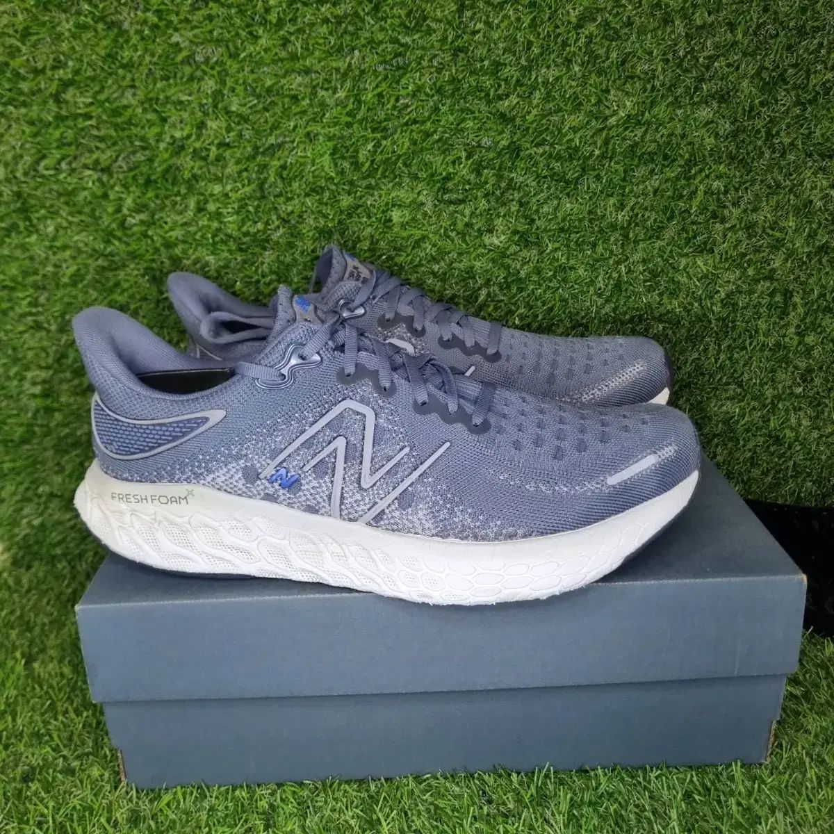 ニューバランス フレッシュフォーム スニーカー ネイビー 290