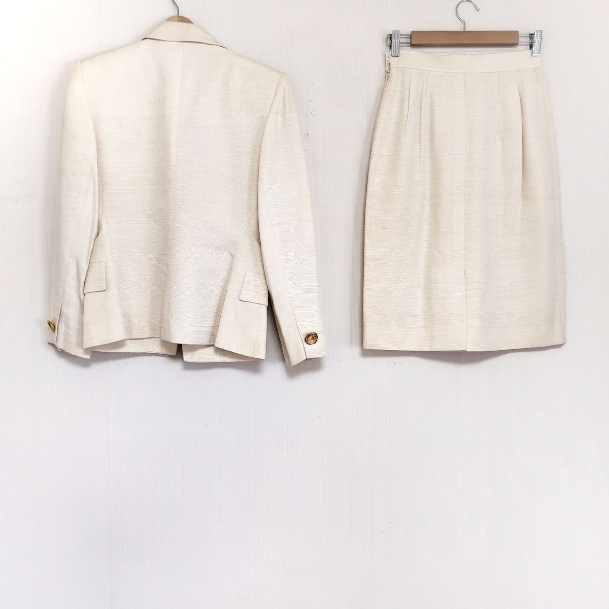 イヴサンローラン スカートスーツ